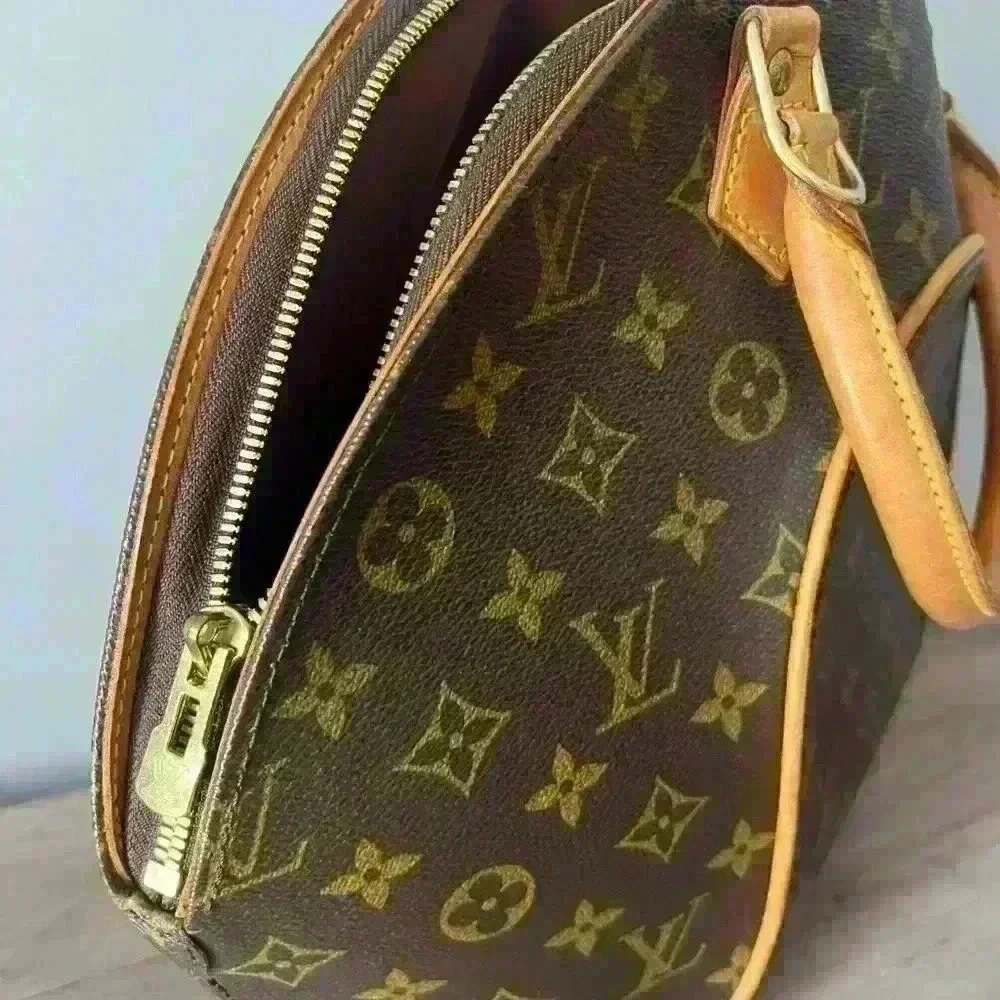 Louis Vuitton handbag - Picture 3 of 4